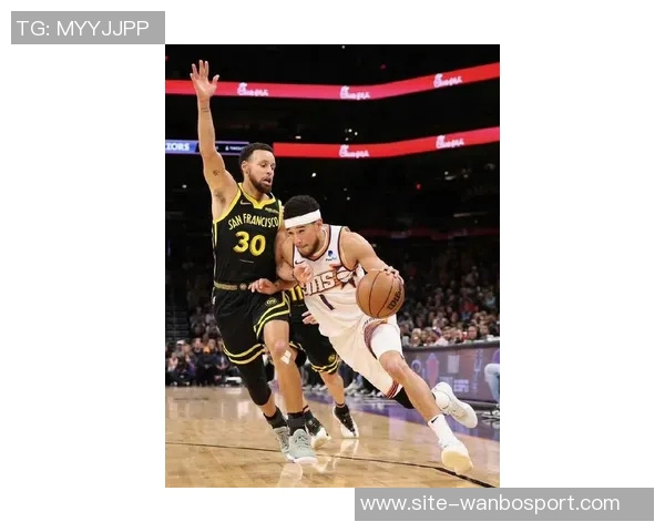 库里谈与布克的深厚情谊计划穿他的鞋挑战却未能如愿