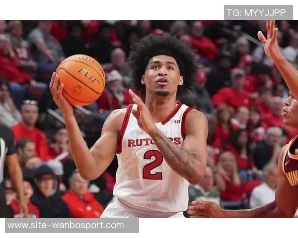 菜鸟弗拉格表现出色砍下22分榜眼哈珀贡献全面数据瀚森短暂出场仅得2分