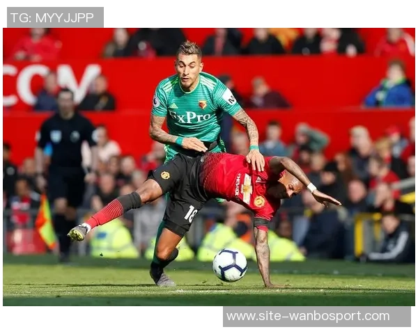 沃特福德球员因左腿内收肌拉伤预计缺阵两周以上