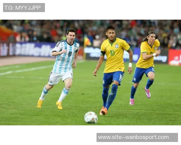 卡塞米罗：巴西应借鉴阿根廷战术围绕内马尔展开比赛策略