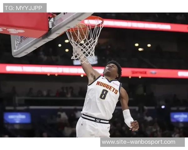 沃特森表现稳定全场14投8中贡献21分5篮板2助攻1盖帽并遭遇5次犯规