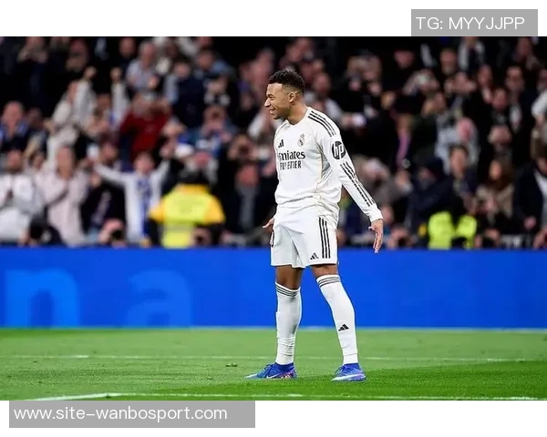 纪念大罗首秀23周年皇马官网致敬历史最佳前锋之一