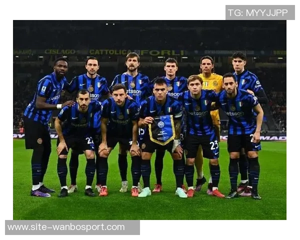 意天空预测国米对科莫首发阵容奥古斯托出任右边翼卫劳塔罗与小图搭档前锋