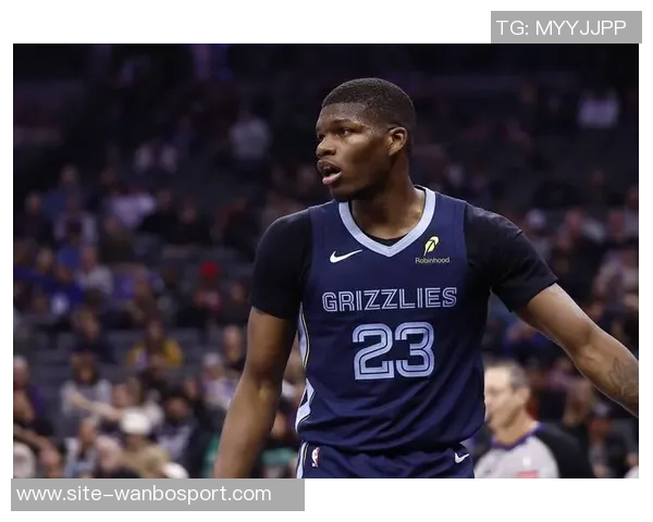 灰熊记者怒斥追梦在场上犯规后毫无悔意的行为令人失望